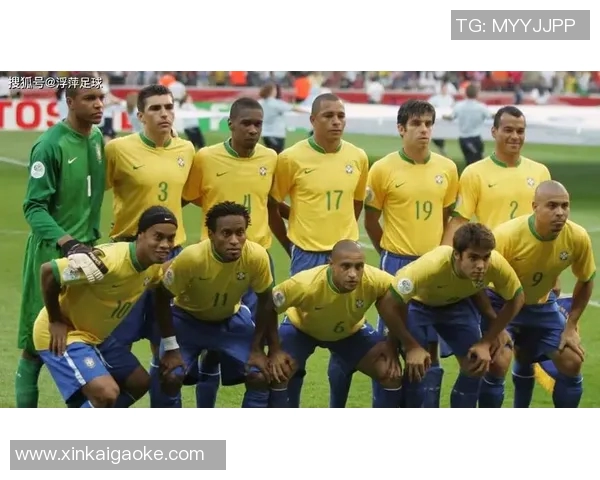 历届巴西超级足球明星的辉煌历程与传奇瞬间回顾 历届巴西超级足球明星的辉煌历程与传奇瞬间回顾